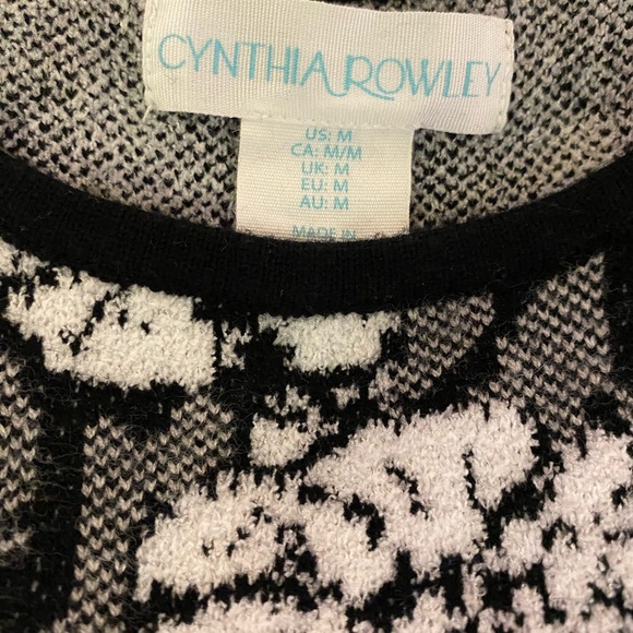 Cynthia Rowley Black and White Floral sweater - Picture 4 of 10